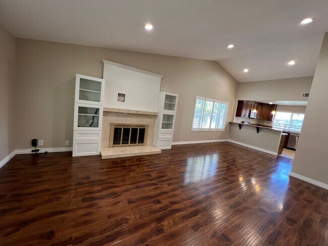 Foto del edificio - Nice one story home in Mission Oaks neighborhood of Camarillo