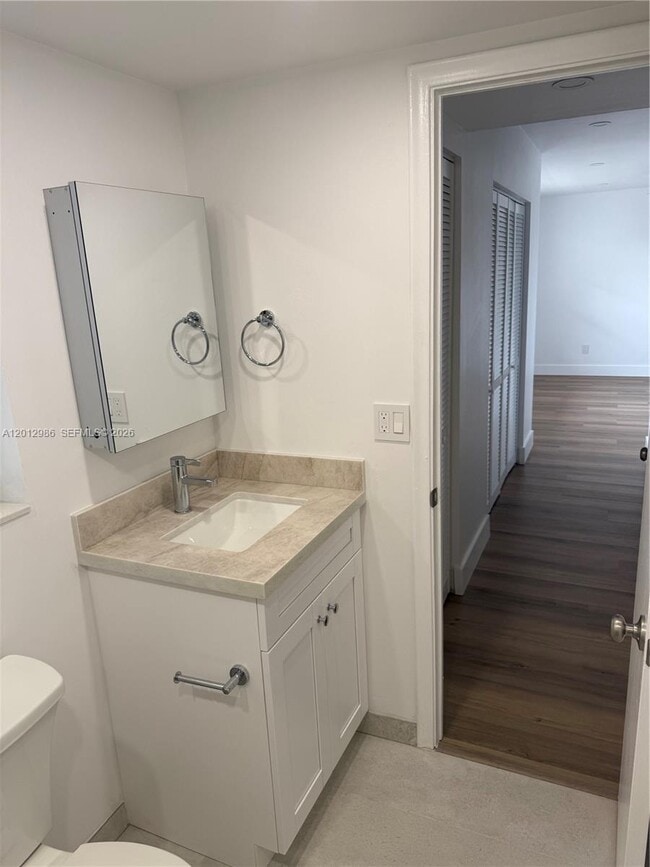 Foto del edificio - 7775 SW 86th St