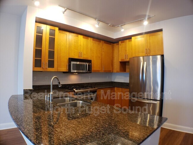 Foto del edificio - 18707 SE Newport Way