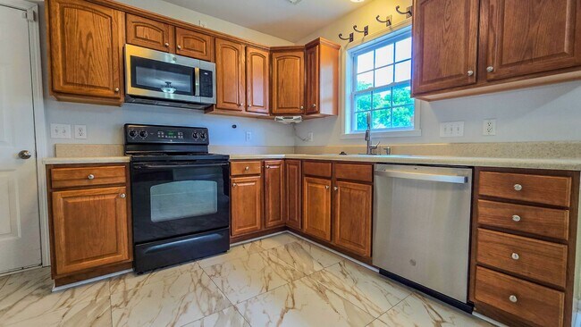 Foto del edificio - 432 Mallard View Ln