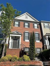 Building Photo - 15262 Kessler Dr