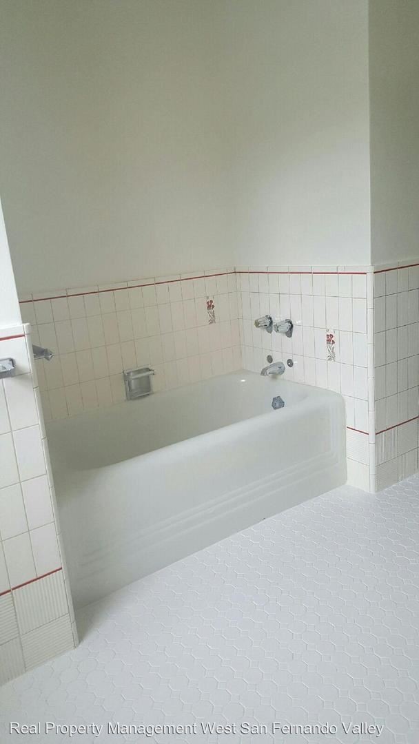 Foto del edificio - 1 br, 1 bath House - 590 N ROSSMORE AVE #2