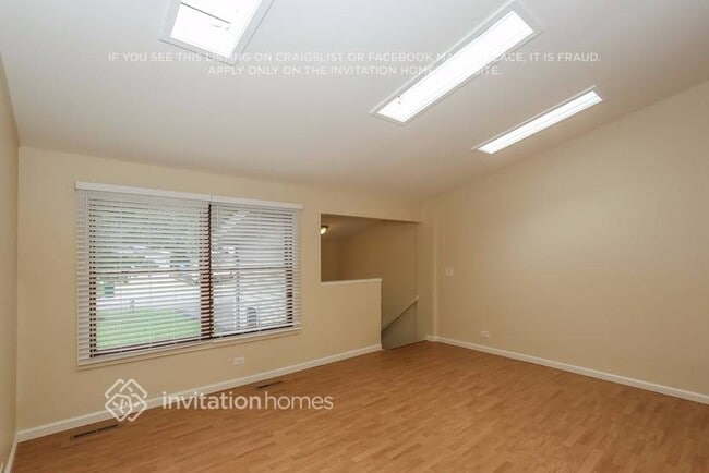 Foto del edificio - 42 Holly Dr