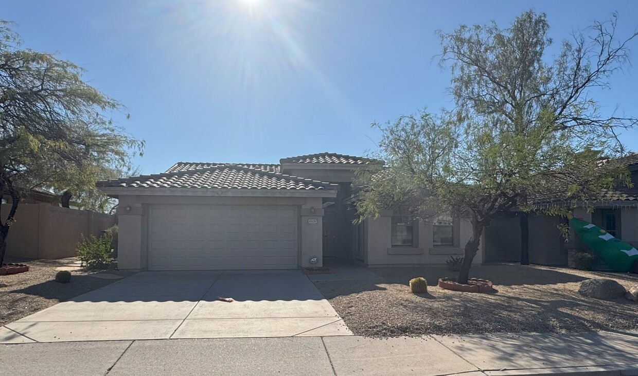 Foto principal - 2 BEDROOM PLUS OFFICE/DEN IN MCDOWELL MTN ...