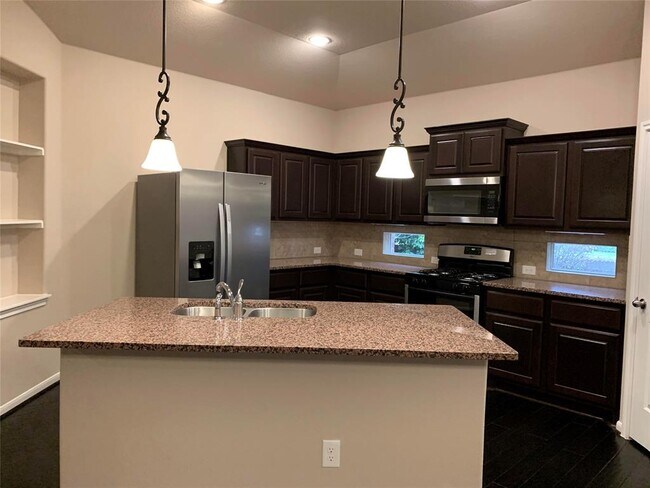 Foto del edificio - 10620 Desert Willow Loop