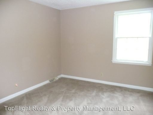 Building Photo - 310 Chateauroux Dr