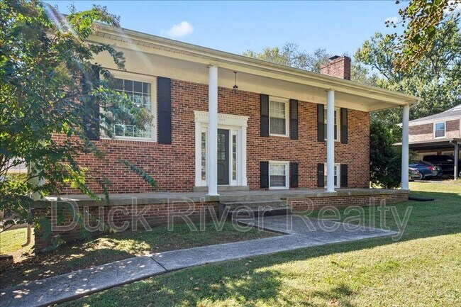 Foto del edificio - 209 Hampton Rd