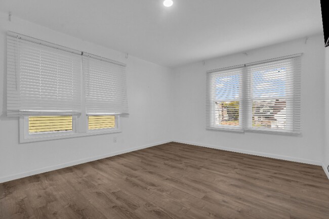 Foto del edificio - 2466 Highland St