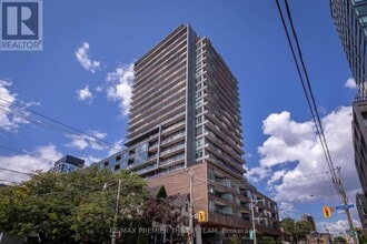 Building Photo - 120 Parliament St