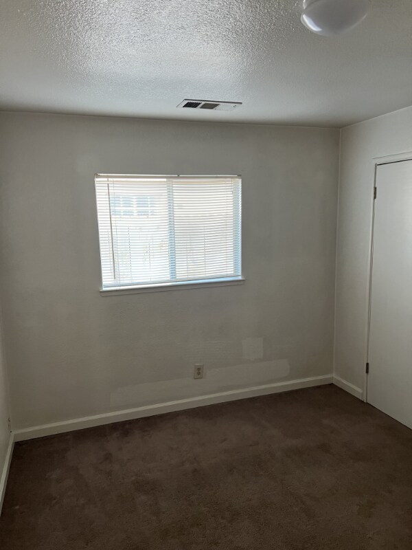 Foto del edificio - 2700 Whitcomb Way