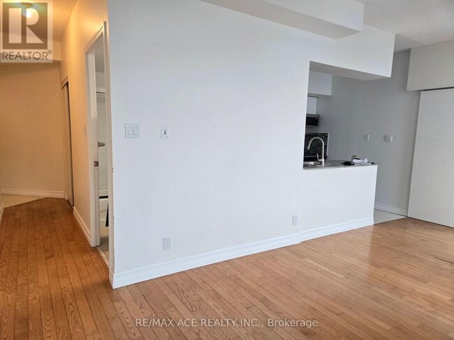 Building Photo - 230 Queens Quay W