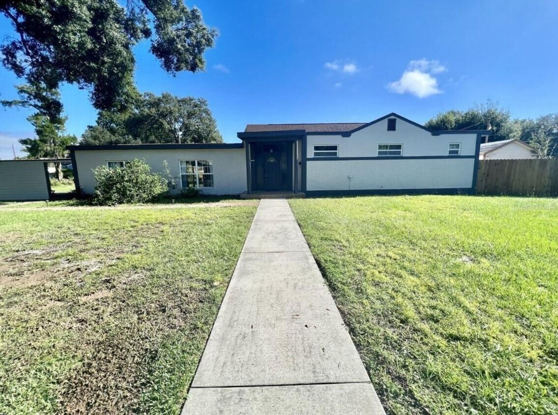 Foto principal - 1003 W Beacon Ave