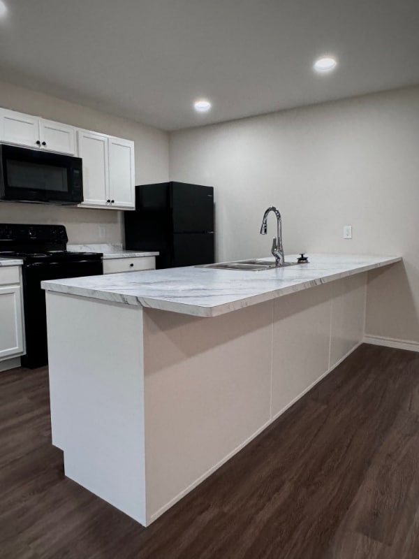 Foto del edificio - 102 Pecan Dr