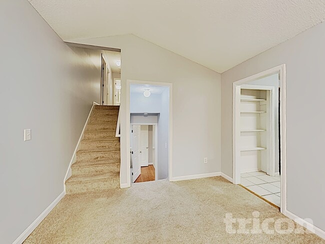 Building Photo - 5394 Telford Ct