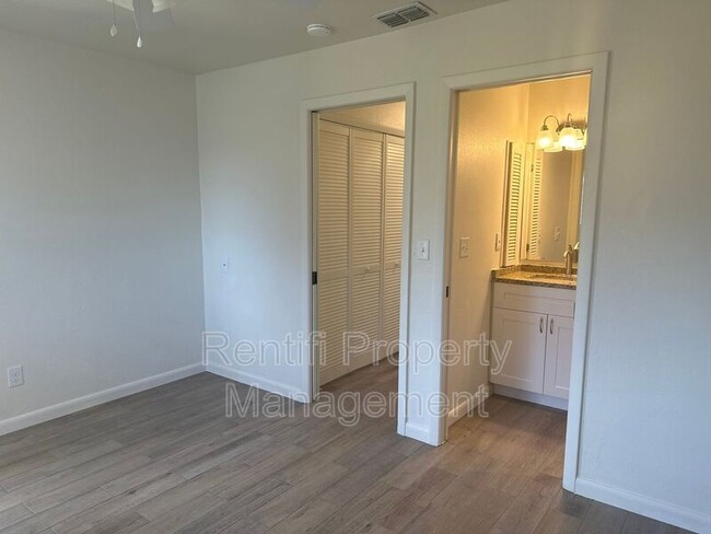 Photo - 1324 SE 24th Ave House