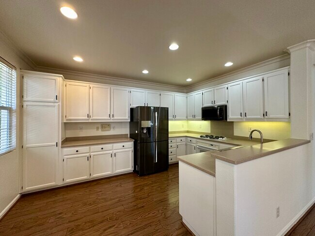 Building Photo - 3106 Snowdrop Cir