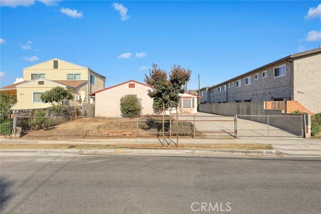 Building Photo - 508 N Chandler Ave