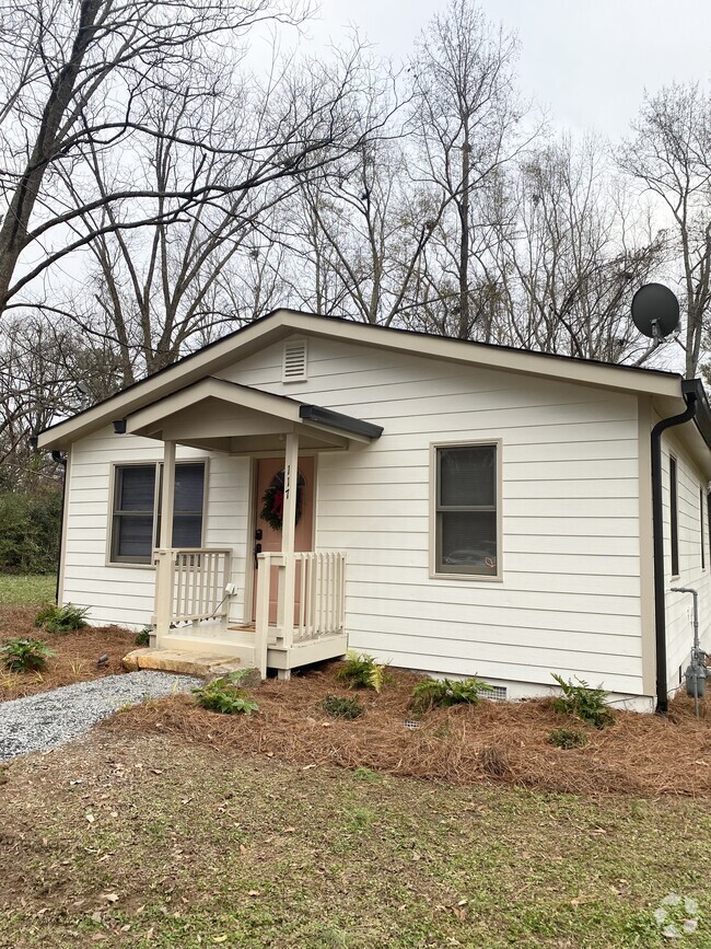 Downtown Woodstock Apartments for Rent with a Yard Woodstock, GA 1