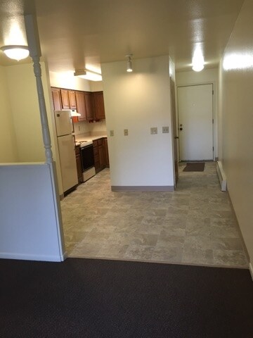 Kitchen/Entry - 8731 Molanary Dr