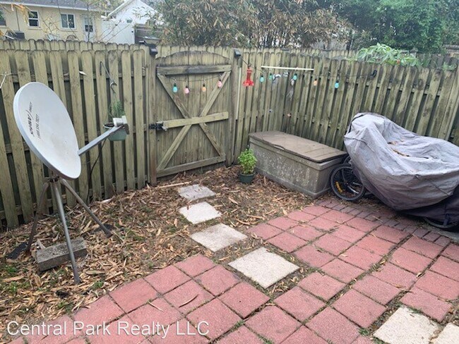 Building Photo - 2 br, 1.5 bath House - 4911 25th St. West ...