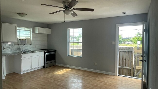 Building Photo - 6515 Avenue B