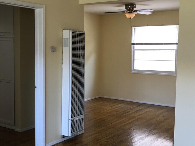 Foto del edificio - 2477 Silver Lake Blvd