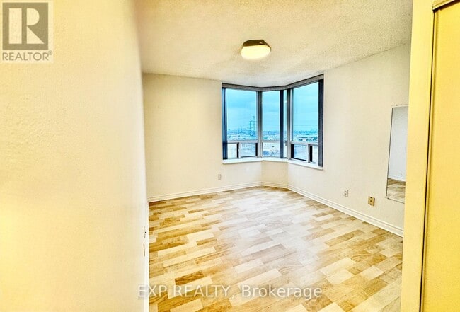 Building Photo - 1883 McNicoll Ave