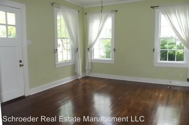 Building Photo - 3 br, 2 bath House - 2328 Broadmoor Place