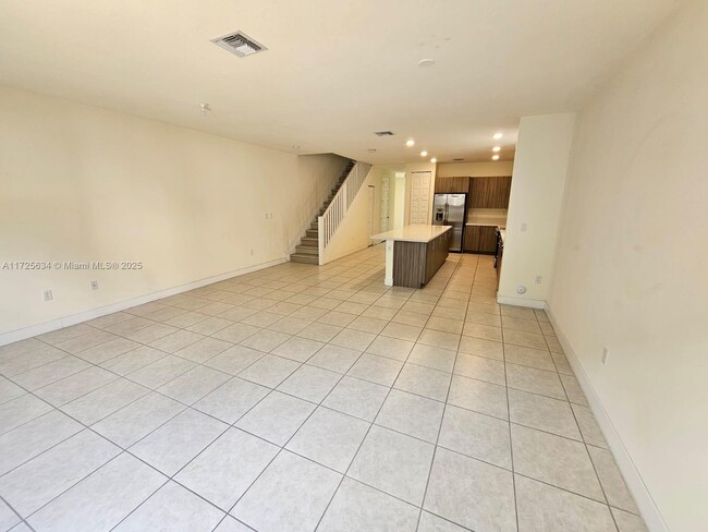 Foto del edificio - 15819 NW 91st Ct