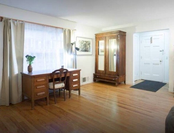 Foto del edificio - 121 W Blithedale Ave