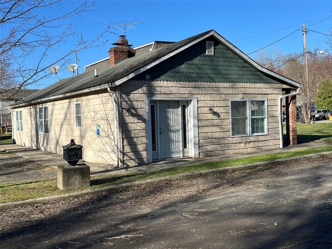Building Photo - 1531 NY-22