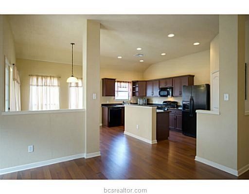Foto del edificio - 15536 Creek Meadow Blvd N