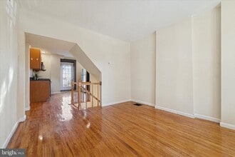 Building Photo - 1005 Tyler Ave