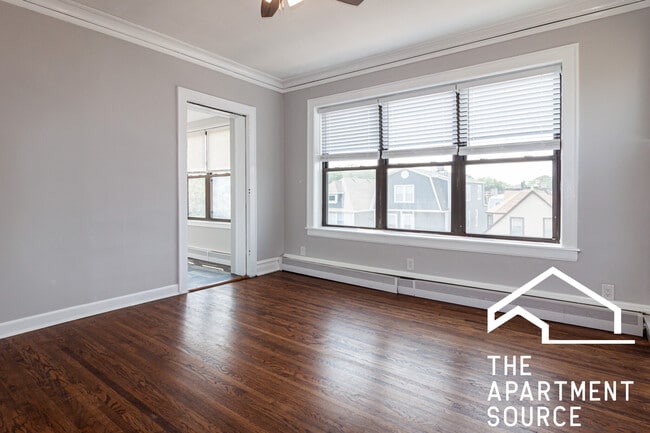 Foto del edificio - 3827 N Drake Ave