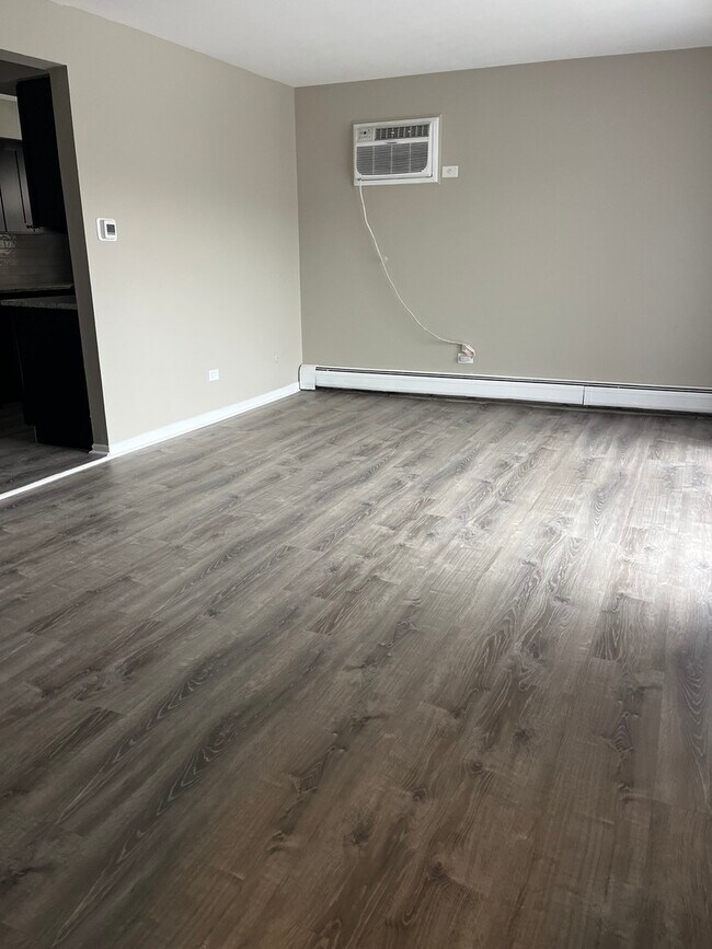 Foto del edificio - 7041 99th St