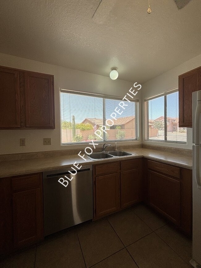 Foto del edificio - 3472 W Sky Ridge Loop