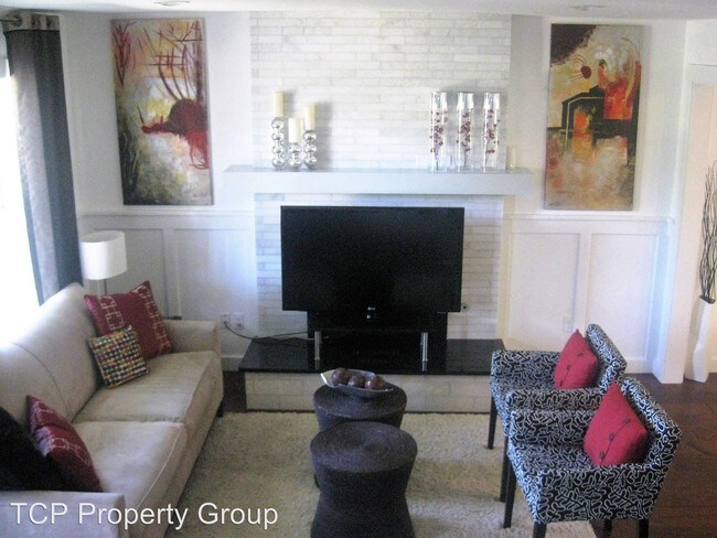 Foto del edificio - 4311 Everest Ln