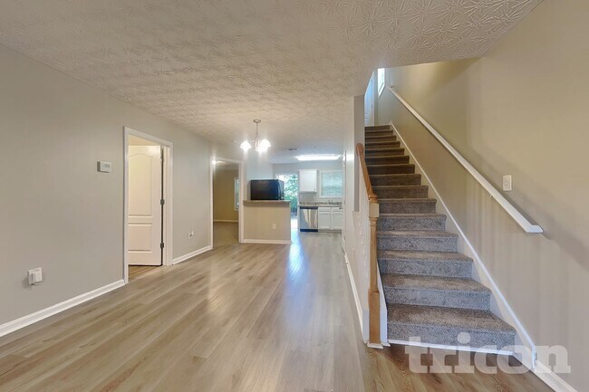 Foto del edificio - 1024 Weatherwood Pl NE