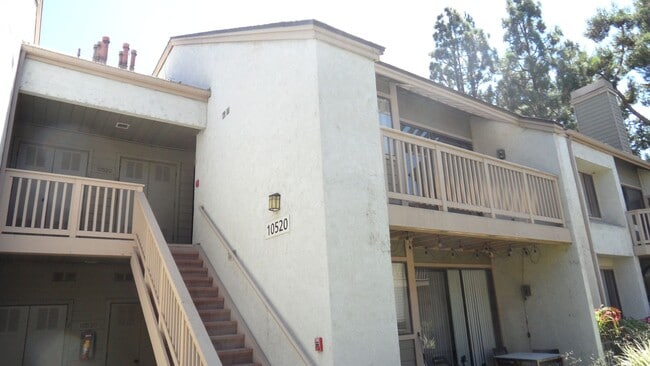 Building Photo - 10520 Lakeside Dr N