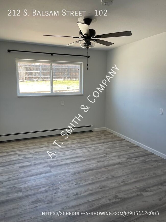 Building Photo - Newly remodeled 1 bedroom