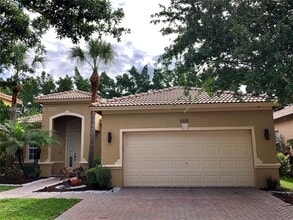 Building Photo - 4400 Seneca Ave