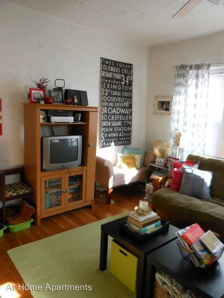 Foto del edificio - 2300 Harriet Ave