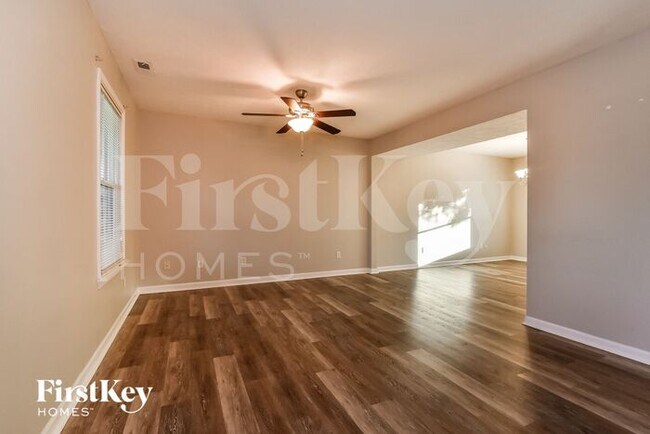 Foto del edificio - 4123 Robertson Blvd