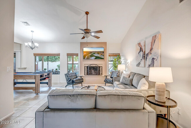 Foto del edificio - 15832 N 60th Way