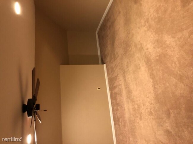 Building Photo - 2 br, 1 bath Apartment - 361 Chestnut Ave