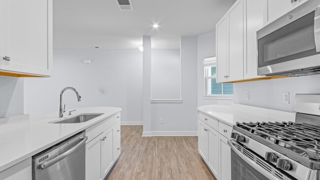 Building Photo - 1813 Doubloon Way