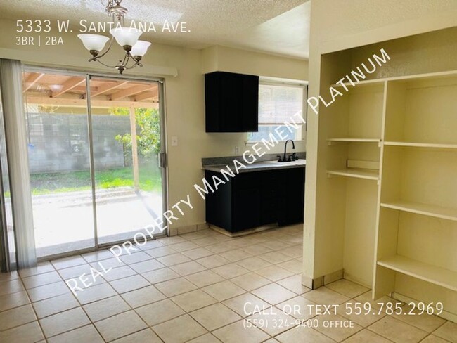 Building Photo - $1,850 Polk & Shaw 3 Bedroom, W. Santa Ana...