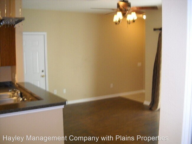 Building Photo - 1 br, 1 bath House - 447 W Longleaf Drive ...