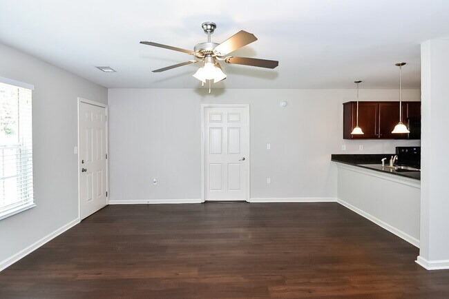 Building Photo - 4085 Colton Dr