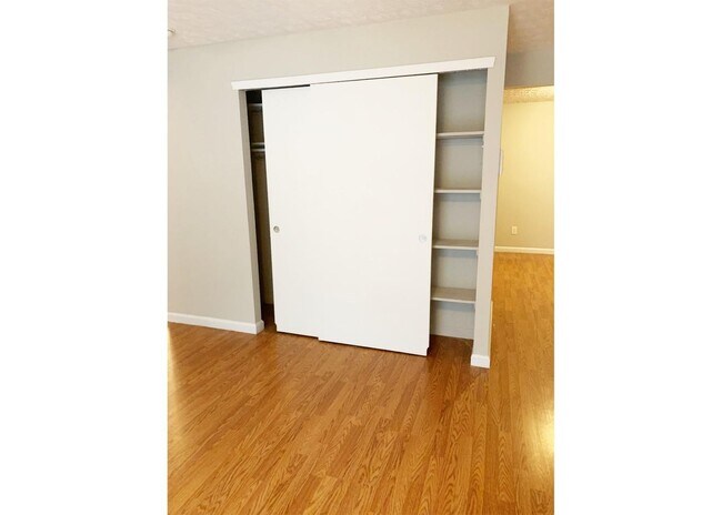 Foto del edificio - 525 Lowell Ave